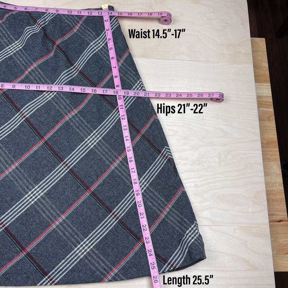 Vintage 1970s Grey Plaid Wool Blend A-Line Skirt - Picture 7 of 8